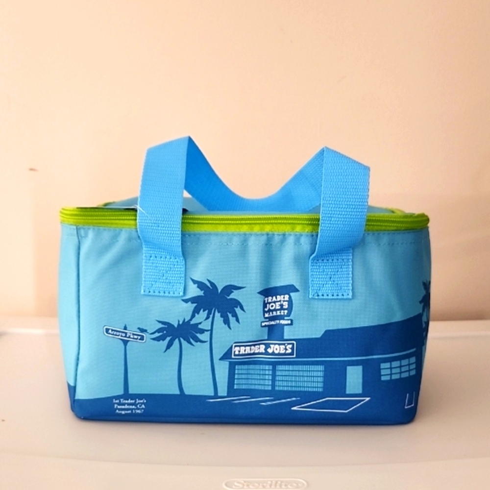 Trader Joe's Insulated Cooler Bag (New)